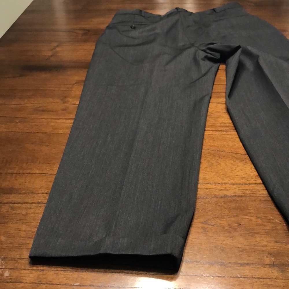 Austin Reed Men’s Gray Slacks 34 - Picture 11 of 16